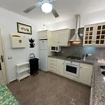 Cristianos Bbq & Sunset Apartman *